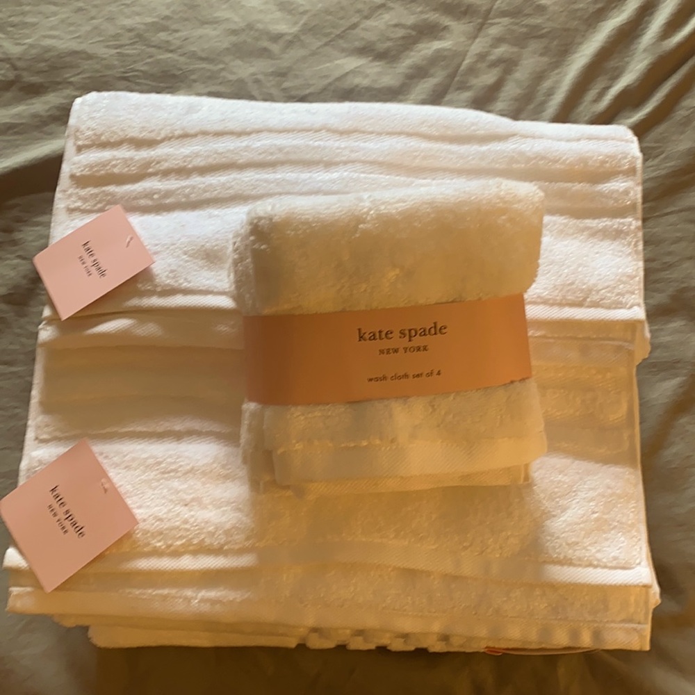White Kate Spade Towel Set NWTs